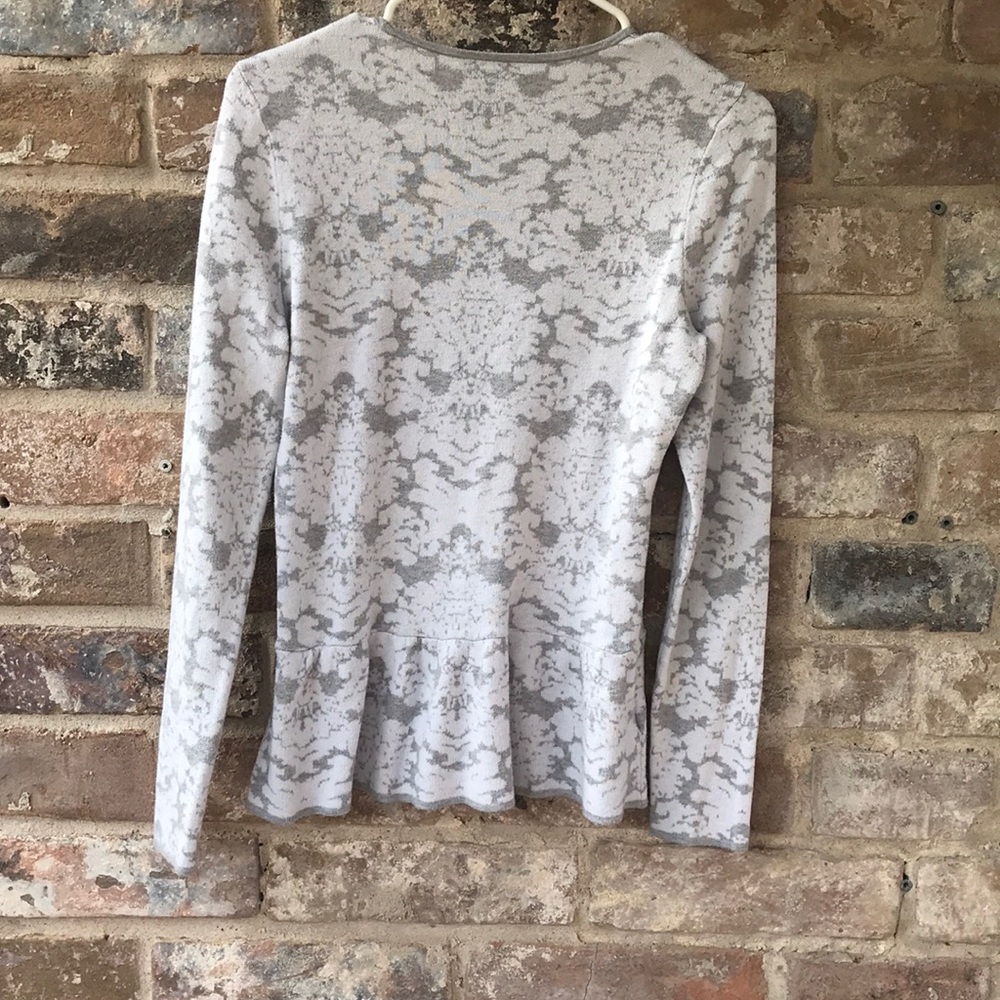 Ann Taylor gray and white long sleeve - Picture 5 of 7